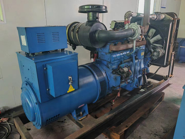 天柱100kW柴油发电机组使用多级机油有哪些优缺点？
